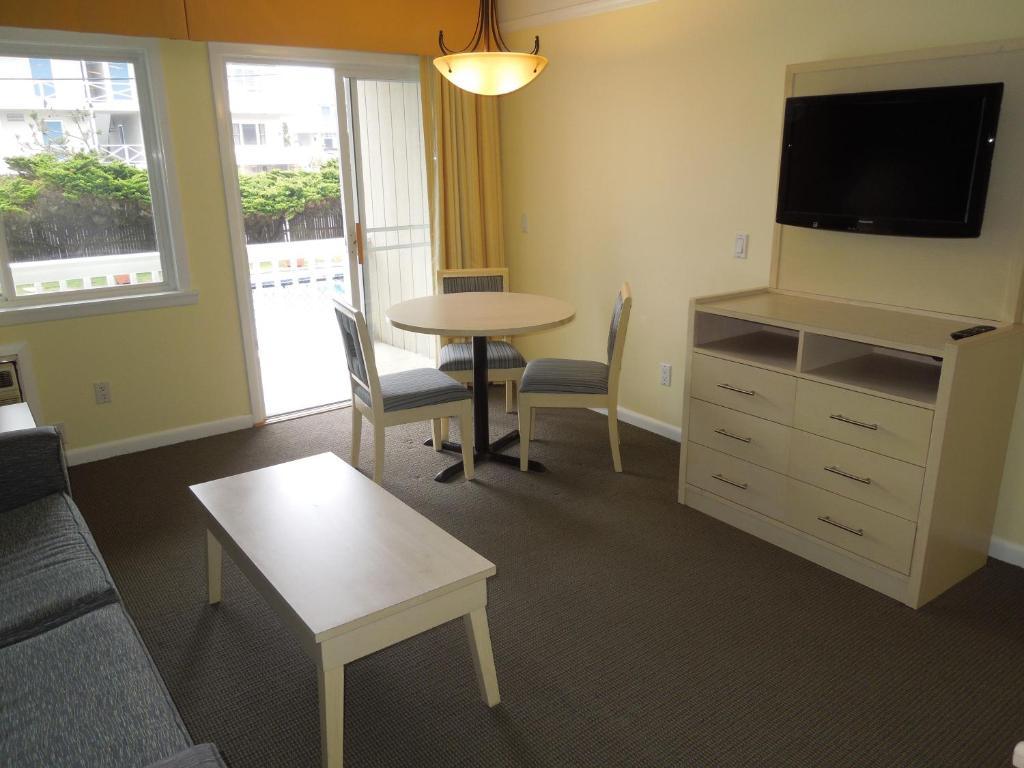 One Bedroom Suite - Pool View Only
