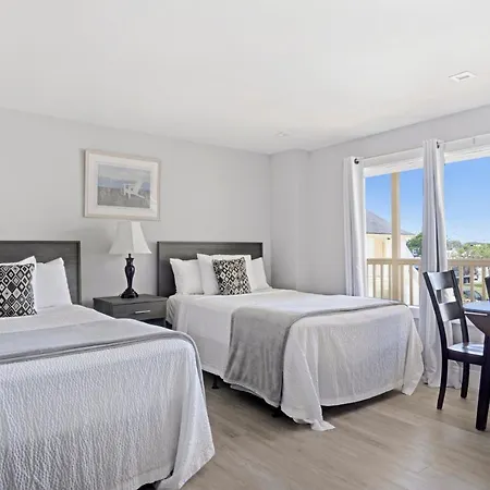 A Wave Inn - Montauk-3